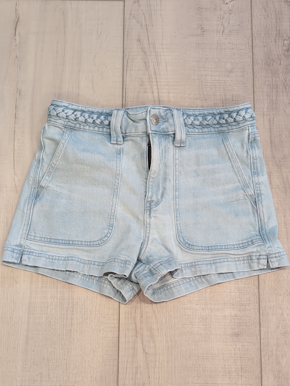 AE Shorts - Picture 1 of 9